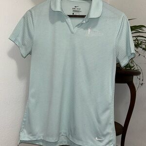 Nike dri-fit women’s baby blue golf shirt